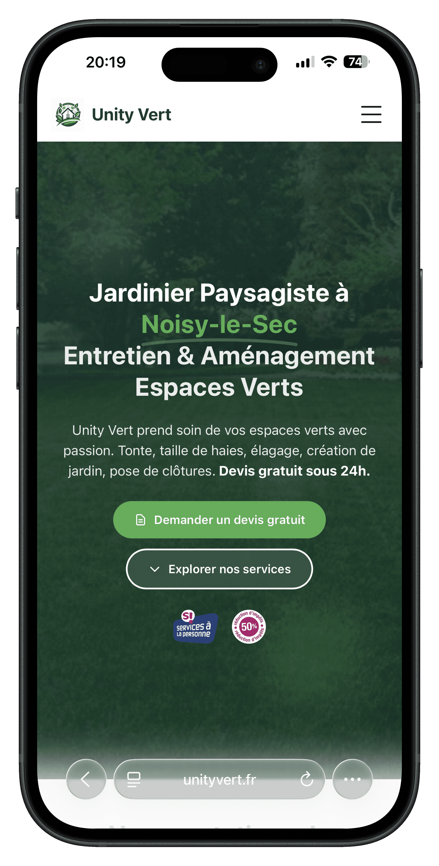 Un site réalisé par le studio, affiché sur un téléphone